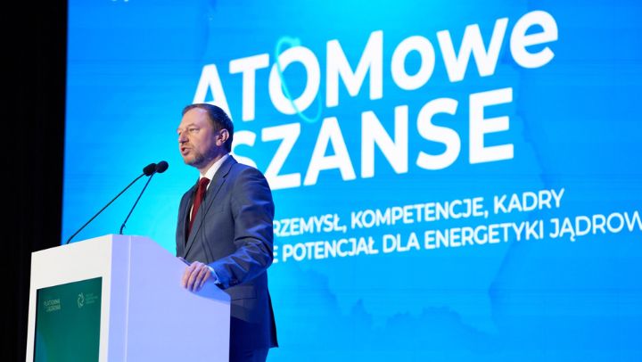 Wojciech Wrochna na konferencji PEJ