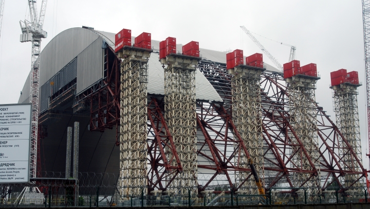 Budowa nowej osłony sarkofagu w EJ Czarnobyl, fot. Portal nuclear.pl